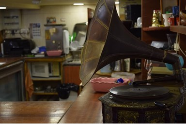 חדרי אירוח בלו ברי - המסעדה והסביבה