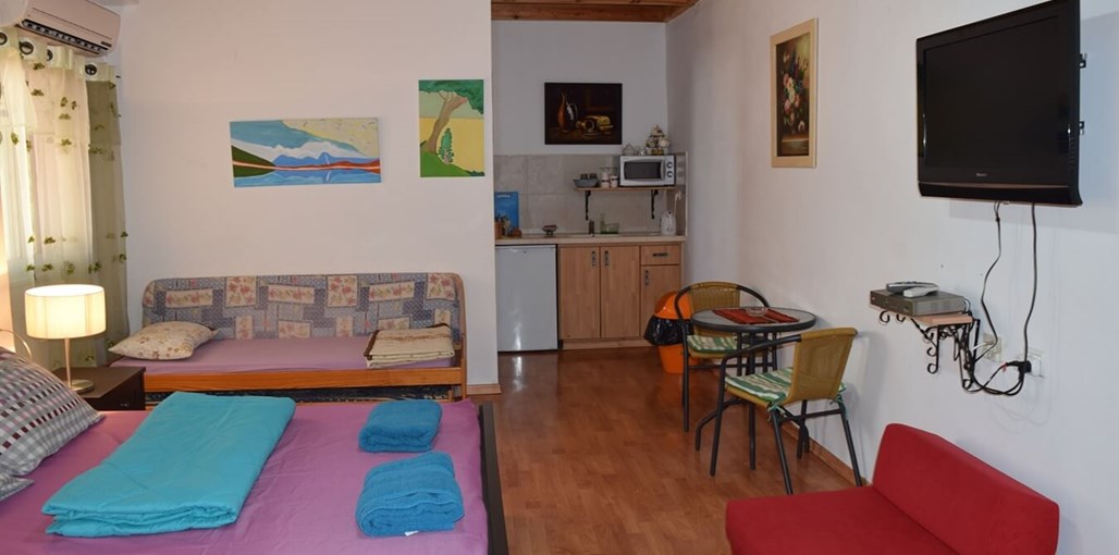 חדרי אירוח בלו ברי חדרי האירוח (9).JPG