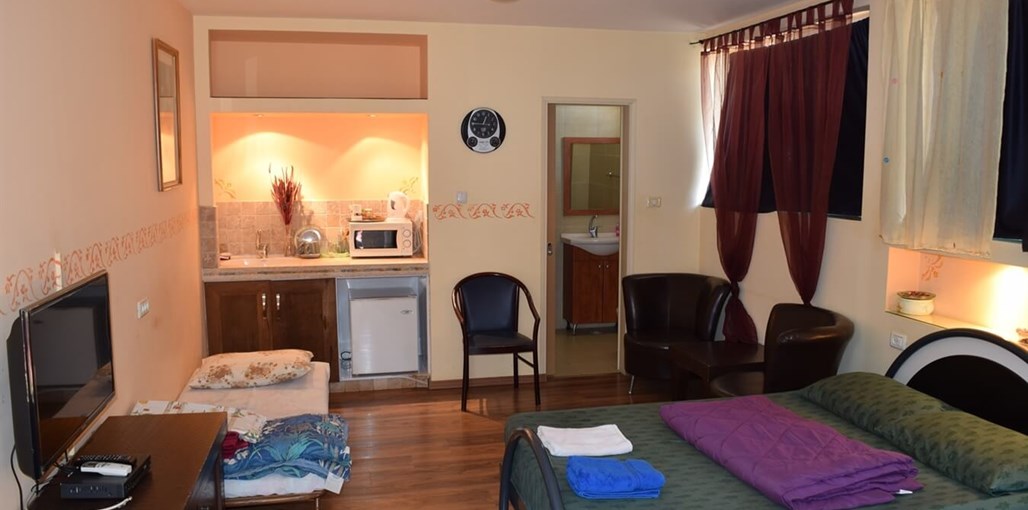 חדרי אירוח בלו ברי חדרי האירוח (14).JPG