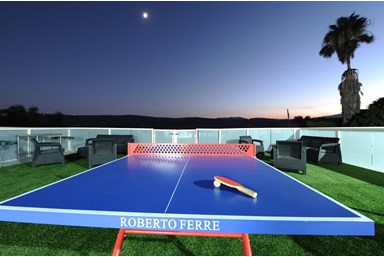 סוויטות שלווה בכנרת - הבריכה החצר והנוף 