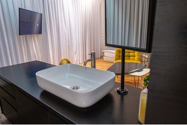 סי ויו ספא – Sea View Spa - סוויטה F