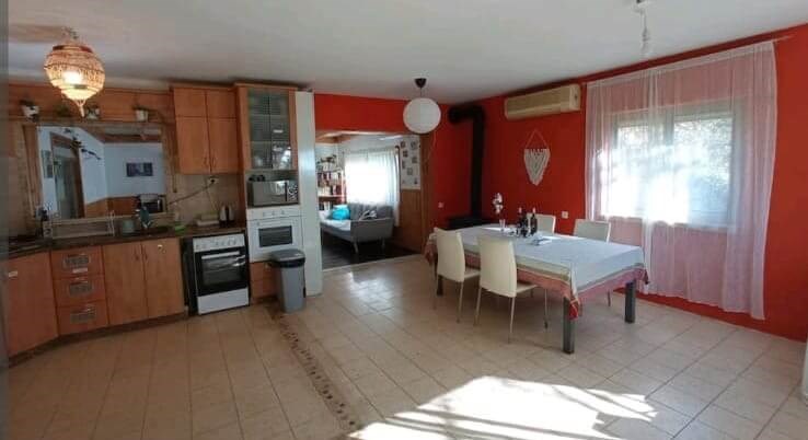 הבייתה של יהלי הביתה של יהלי (2).jpg