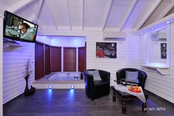 הילת האור בוטיק בקתת ורד (5).jpg