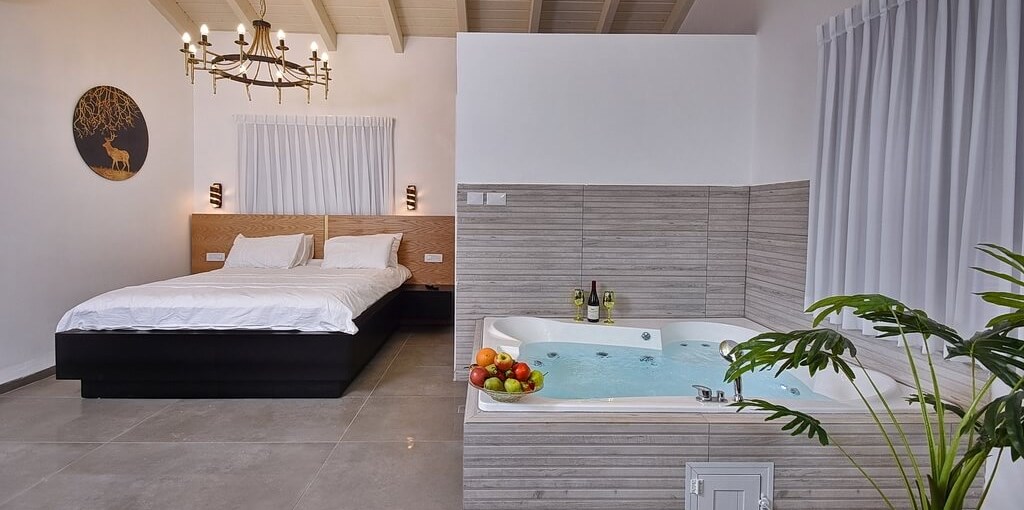 הילת האור בוטיק סוויטת תמר (9).jpg