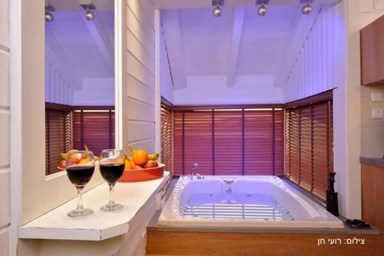 הילת האור בוטיק - בקתות סביון ושושן