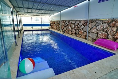 וילה דרור בחופש - החצר והבריכה