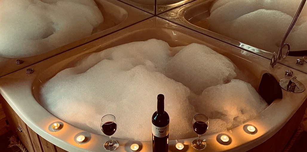 אור החרמון בקתות עם ג'קוזי (12).jpg