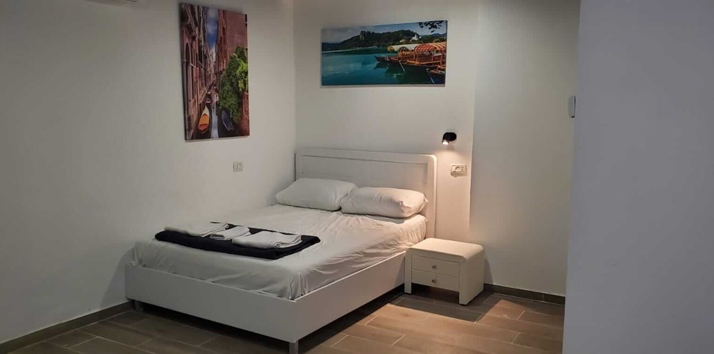 בריזה בכנרת חדר 1 (2).jpeg