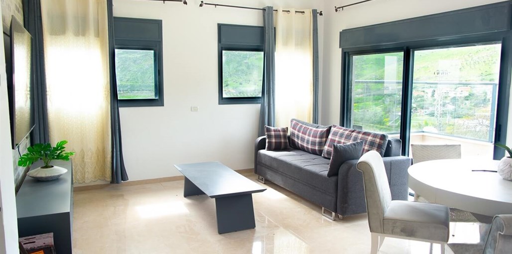 במושבה מול הכנרת במושבה מול הכנרת  (1).jpg