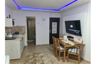 בוסתן לבל - יחידות האבן המשפחתיות 