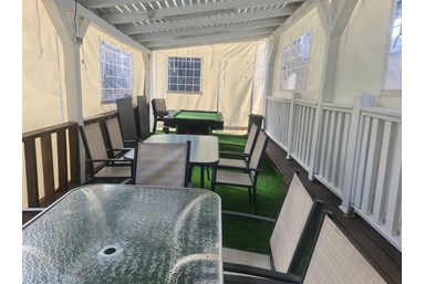 בוסתן לבל - החצר הבריכה והג'קוזי