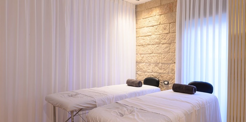 סוויטה מהחלומות חוץ משותף וחדר טיפולים (2).jpg