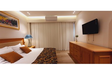 מלוני בוטיק - Melony Boutique