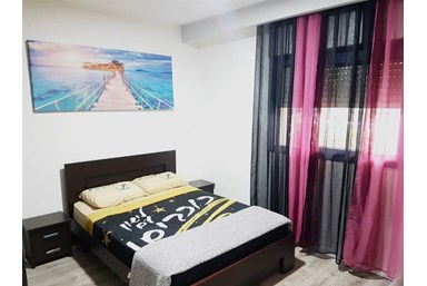 נויה ברויאל פארק