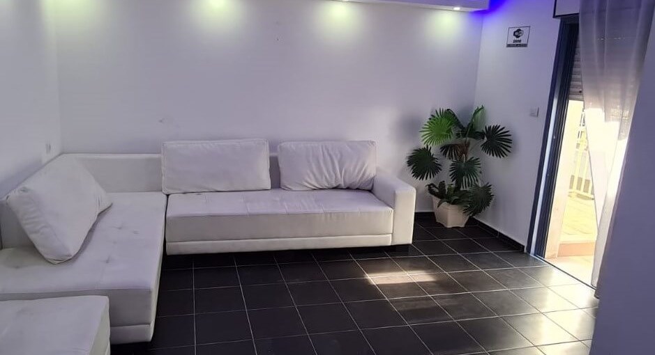 נויה ברויאל פארק דירת חדר (2).jpeg