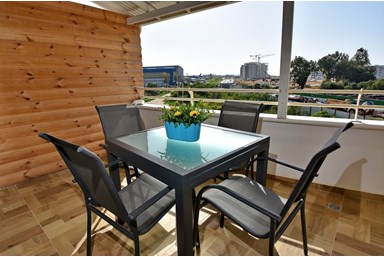 לונה על הים