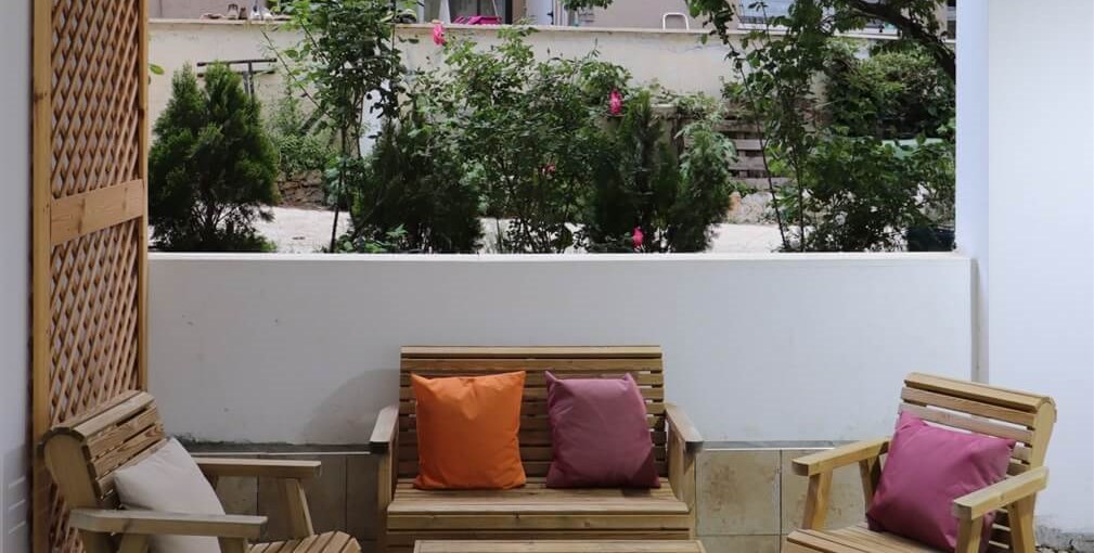 סוויטות המזרח - Eastside suites חצר, מטבח, סביבה 9.5 (1).JPG