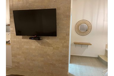 בקתת האשל - הבקתה