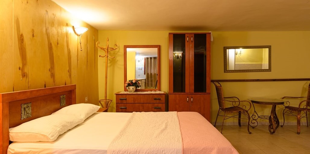 מצפה לכנרת - נופש גולן TMR_6056_תומר_שלנגר_צלם.jpg