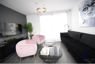 Z32 לאקשרי בוטיק - Z32 luxury Boutique