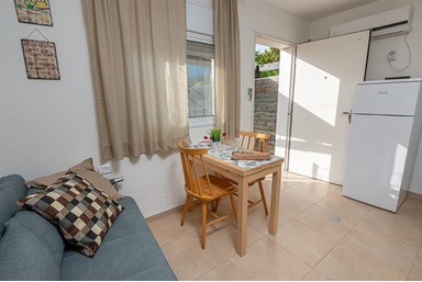 אורנופש בקצה החורש - מול הבוסתן