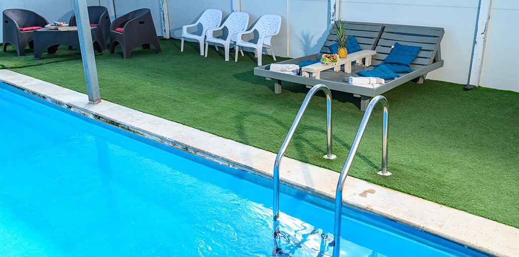 נופש כרימון חצר (37).jpg