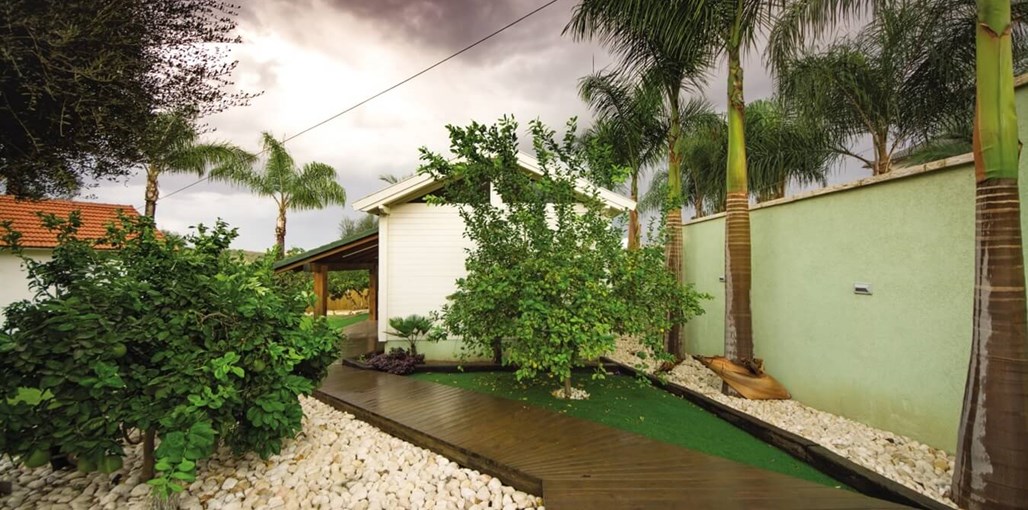 סוויטת מוריה תירוש סוויטת מוריה תירוש - החצר (7).jpeg