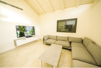 סוויטת מוריה תירוש - סוויטת מוריה תירוש