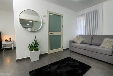 רגעים  - רגעים