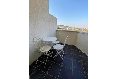 אמדר וילג'  - בסביבה