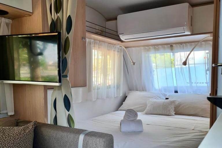 קרוואנוס קרוואנוס פנים הקרוואן (8).jpg