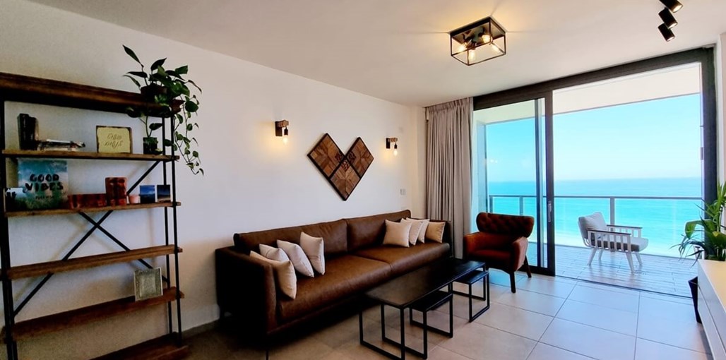 לוקא - סוויטות בוטיק לוקא - פנים הדירה (1).jpg