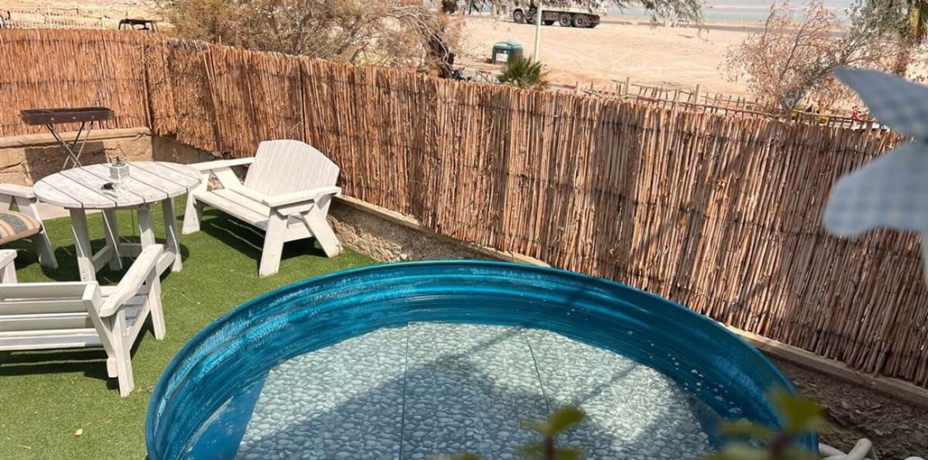 קראון דירות נופש - נווה זוהר queen  (1).jpg