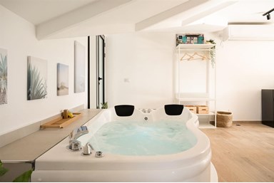 וואלי סוויטות - Valley Suites - יסמין