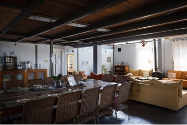 iBex אייבקס מצפה רמון - החצר ומתחמי הפנאי