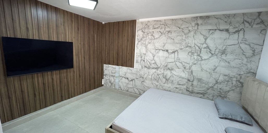 הסוויטה המפוארת 500 מטר מהים הסוויטה הפרטית (18).jpg