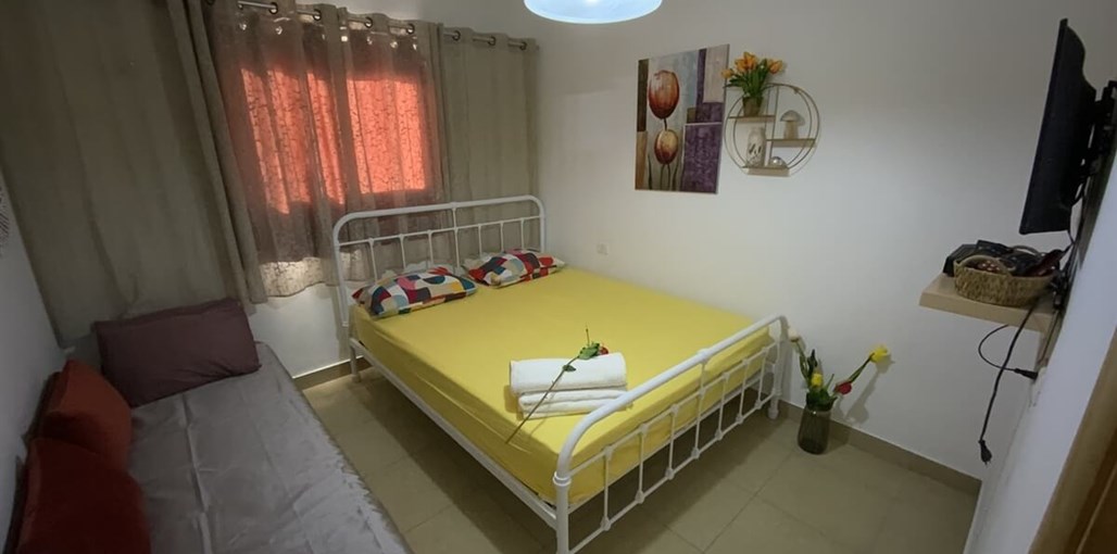 הכי קרוב לים ולטיילת ברחוב טופז ברקת (4).jpg