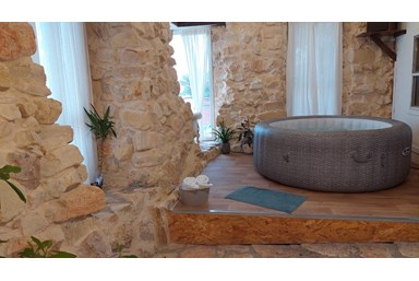 בית האבן במדבר - הדירה