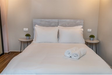 פינה בכרמל - צימר ורוד