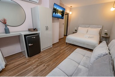 פינה בכרמל - צימר ורוד