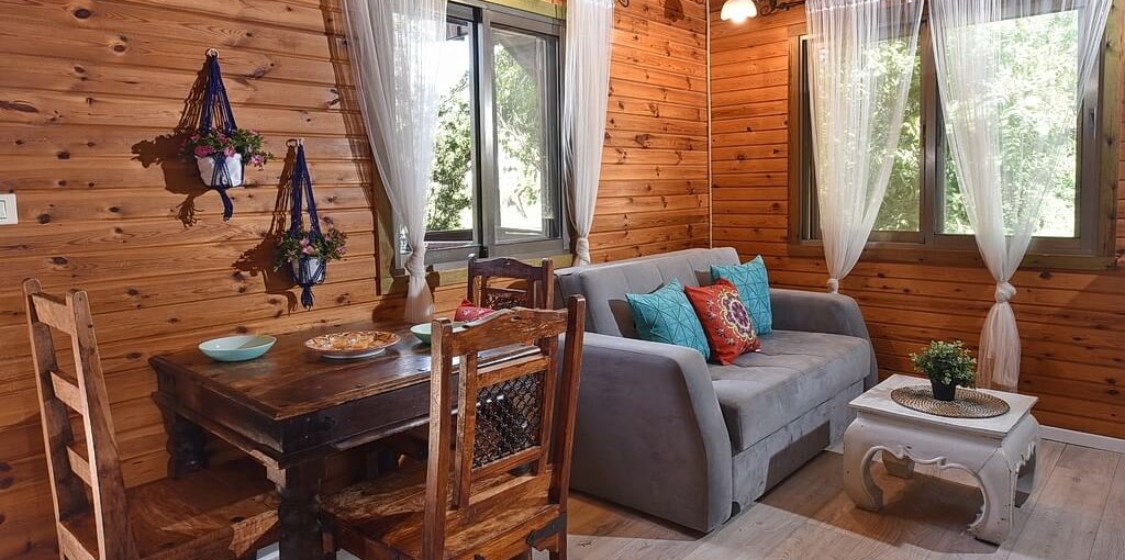 בקתות איקה משפחתית (3).jpg