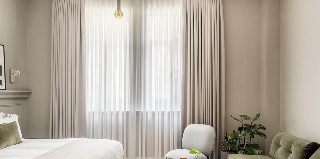 מלון נואל - Hotel Noel חדר דלוקס (5).jpg