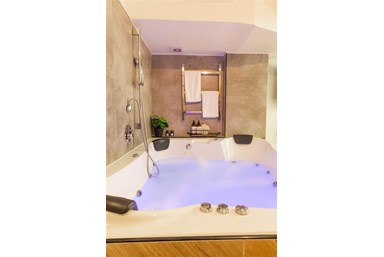 ממילא סוויטת יוקרה - Mamilla luxury suite