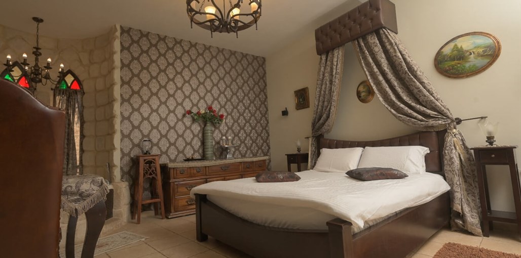 סוויטות בל טופז.jpeg