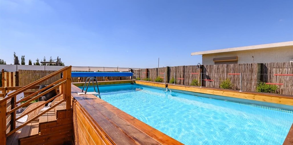 צימר בוטיק לשדות חצר מאי 24 (3).jpg