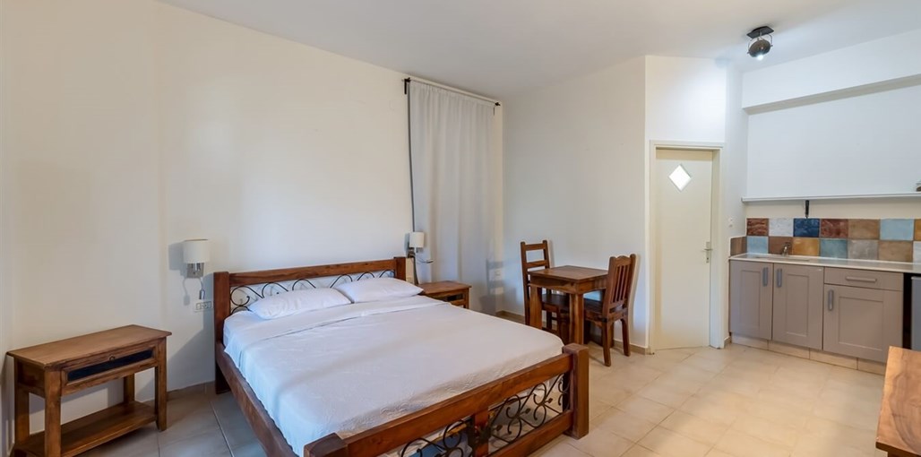 קסם מבראשית הצימרים (1).jpg