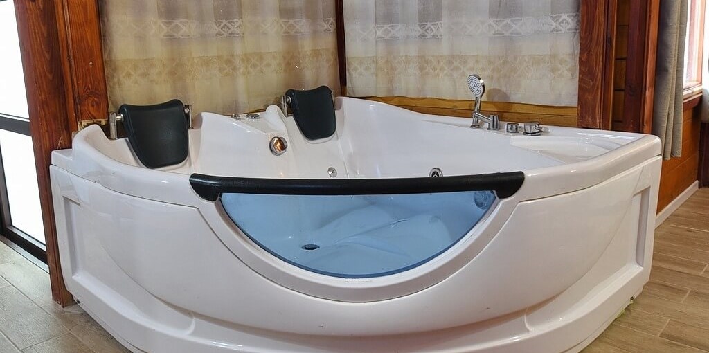 בקתות לואיז IMG-20250304-WA0057.jpg