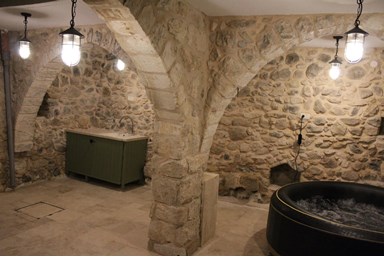 בית אם פארס - Beit Em Fares - מתחם החוץ