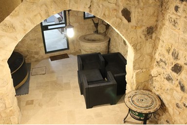 בית אם פארס - Beit Em Fares - מתחם החוץ