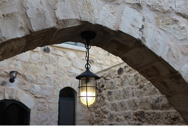 בית אם פארס - Beit Em Fares - מתחם החוץ